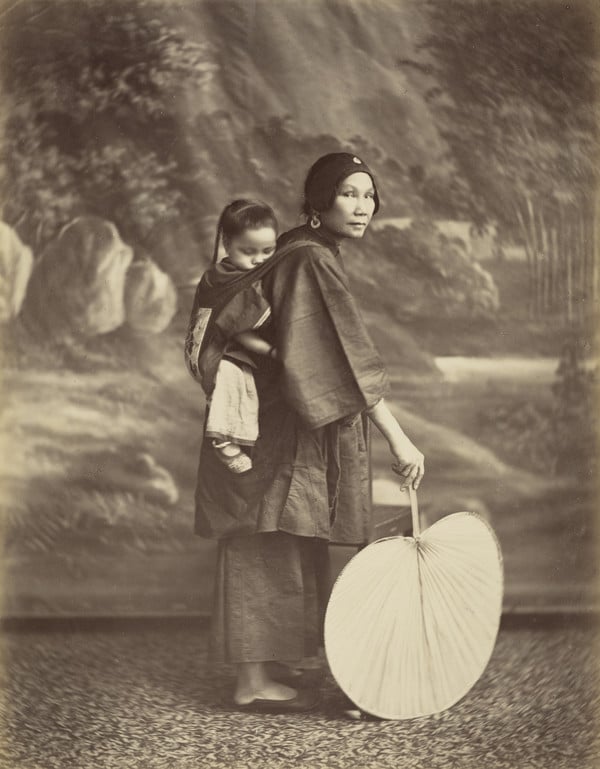 image of a chinese woman and her daughter, attributed to Afong Lai